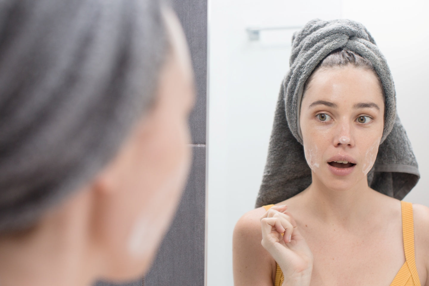 Dry Skin vs Dehydrated Skin: Know the Difference!